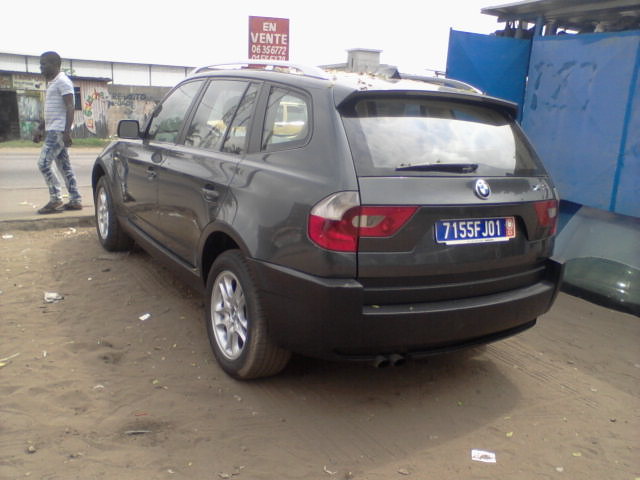 BMW X3 ARRIERE1